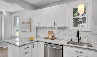 77 MOULSTOWN Rd, Abbottstown, PA 17301