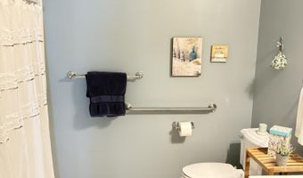 406 Kelly Cir, Altamont, NY 12009