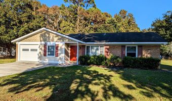 611 Broad River Dr, Beaufort, SC 29906
