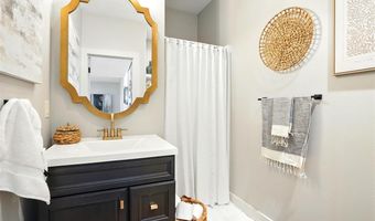 430 Carlyle Dr, North Liberty, IA 52317