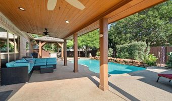 202 Wayne Dr, Aledo, TX 76008