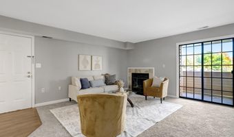 6902 MARY CAROLINE Cir E, Alexandria, VA 22310