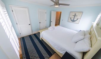 109 Island Quay Ct, Atlantic Beach, NC 28512