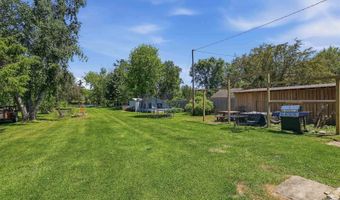 338 N Main St, Amherst, WI 54406