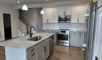 260 Keswick Dr, Blakeslee, PA 18610