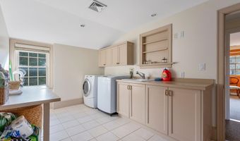 34 Black Duck Ln, Barnstable, MA 02630