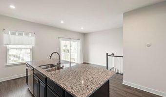 105 BAYHILL Ter, Lake Frederick, VA 22630