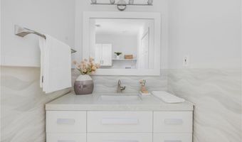 104 Kay Blvd, Newport, RI 02840