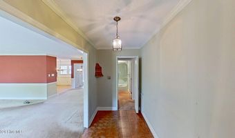 512 Raymond Dr, Arapahoe, NC 28510