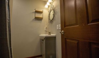 716 S Jones St, Algona, IA 50511