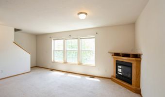 1246 SE Village View Ln, Ankeny, IA 50021
