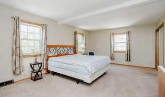 722 N Mavis Ln, Addison, IL 60101