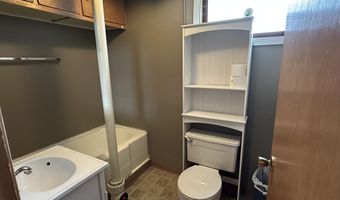 1526 S Dakota St, Aberdeen, SD 57401