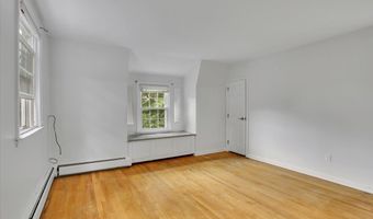 77 Hemlock Rdg, Berlin, CT 06037