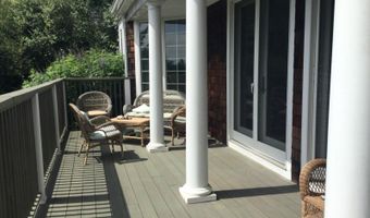 55 Cliff Rd, Amagansett, NY 11930