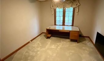 1506 4th St SE, Austin, MN 55912