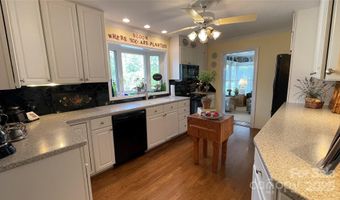 700 Valleyview Dr 1, Albemarle, NC 28001