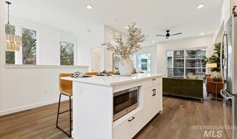 2043 S Makar Ln, Boise, ID 83706