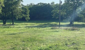858 County Road 2395, Alvord, TX 76225