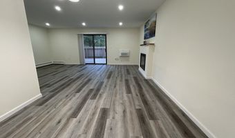 38 Sutton Pl 38, Bloomfield, CT 06002
