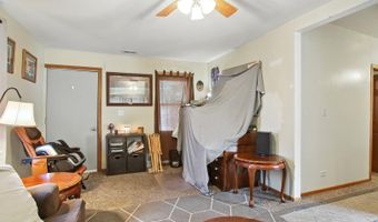 42517 N Poplar St, Antioch, IL 60002