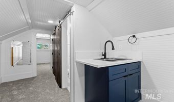 311 N School St, Cascade, ID 83611