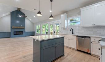 41 Fleetwood Dr, Bella Vista, AR 72714