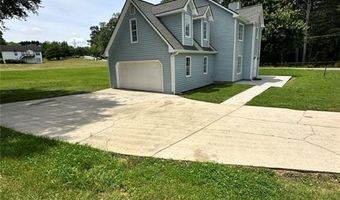 1201 Saint Andrews Dr, Auburn, GA 30011