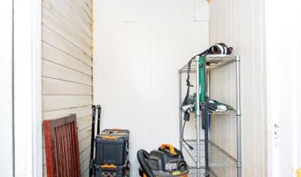 1216 Troy Rd, Ashland, OH 44805