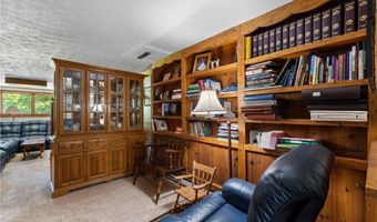 12980 Robinwood St NE, Alliance, OH 44601