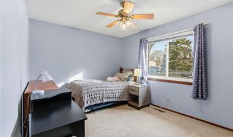 651 Randall Dr, Anoka, MN 55303