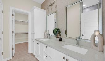 507 Tower Oak Dr, Alamo, TX 78516