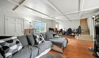 43 Green St, Augusta, ME 04330