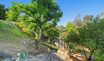 9835 Edgelake Dr, La Mesa, CA 91941