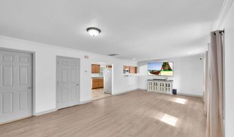 79 Sloop Creek Rd, Bayville, NJ 08721