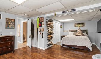 14 Deer Run Dr, Coventry, RI 02816