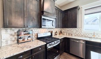 6560 E Crown Cres, Ammon, ID 83406
