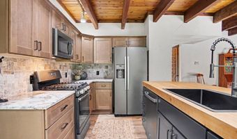 540 Roundtree Dr NE, Ada, MI 49301
