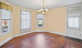 3302 College Ave, Alton, IL 62002