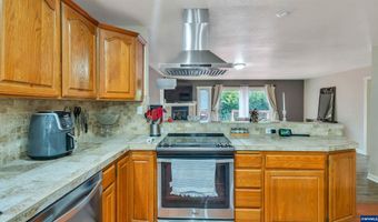 17257 SW Reem Ln, Beaverton, OR 97078