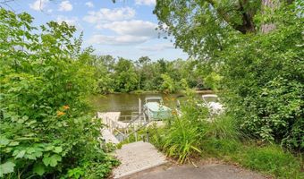 405 Riverside Cir, Anoka, MN 55303