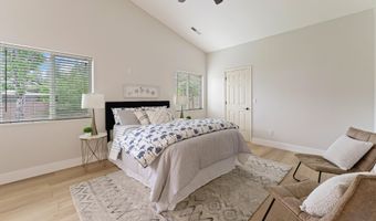 19801 Water Fowl Ln, Bend, OR 97702