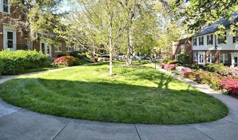 2600 16TH St S 696, Arlington, VA 22204