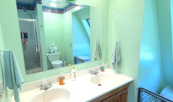 35 College St, Cornwall, CT 06759