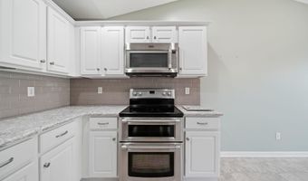 2463 Orient Dr, Adrian, MI 49221