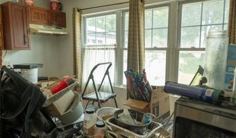 91 Roger Williams Ave, East Providence, RI 02916