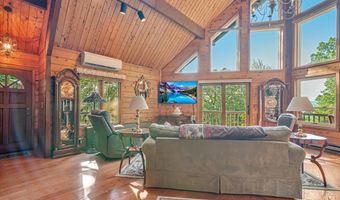 141 LONGVIEW Dr, Saylorsburg, PA 18353