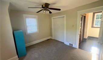 521 Brittain Rd, Akron, OH 44305