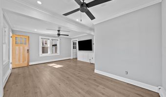 11 Wilson Ave, Amity Harbor, NY 11701
