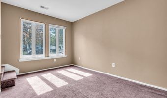 33 Windward Dr, Barnegat, NJ 08005